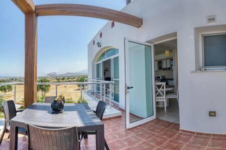 Joya Cyprus Mermaid Penthouse Apartment Agios Amvrosios  Exteriör bild
